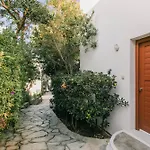 Private Town Apartments By Mykonos Eight